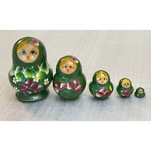 Russia Nesting Dolls Set of 5 Matryoshka Hand Painted Green Floral 2.75"